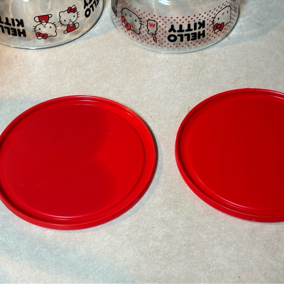 Hello Kitty Pyrex bowl for storage- perfect condition - Picture 4 of 13